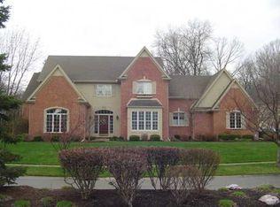 5255 Rymoor Dr, Sylvania, OH 43560