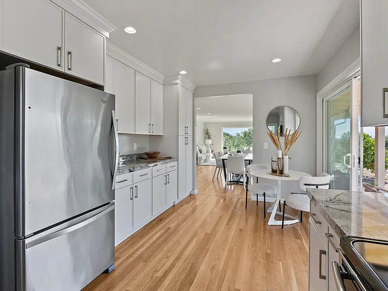 25900 Vinedo Ln — Photo 18