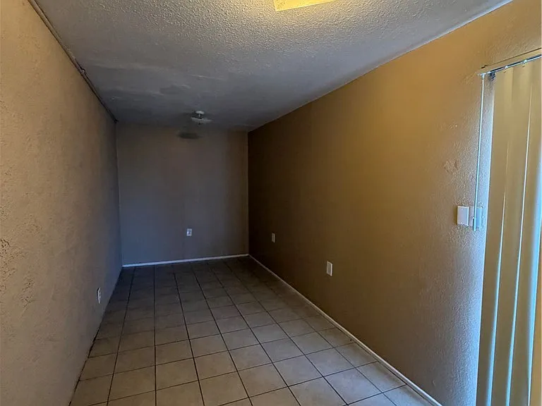 110 Silver St — Photo 44