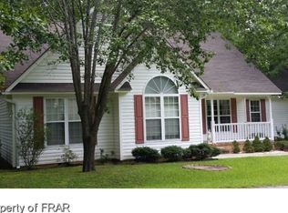 712 Ginseng Dr, Vass, NC 28394