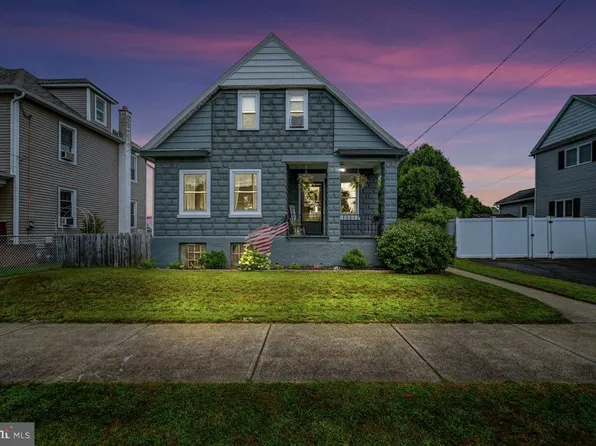 160 E 4th St, Wyoming, PA 18644