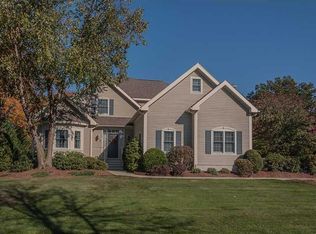 38 Bridgham Farm Rd, Rumford, RI 02916