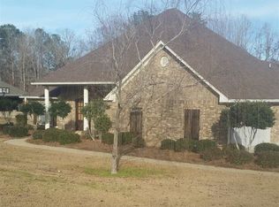 404 Greenbriar St, Brandon, MS 39047