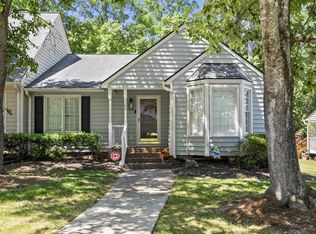 140 Heatherwood Dr, Apex, NC 27502