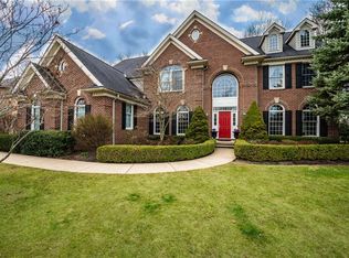 566 Legends Row, Avon Lake, OH 44012