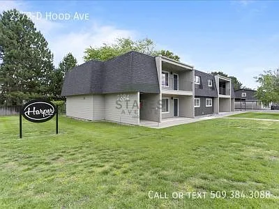 2372D Hood Ave photo 1