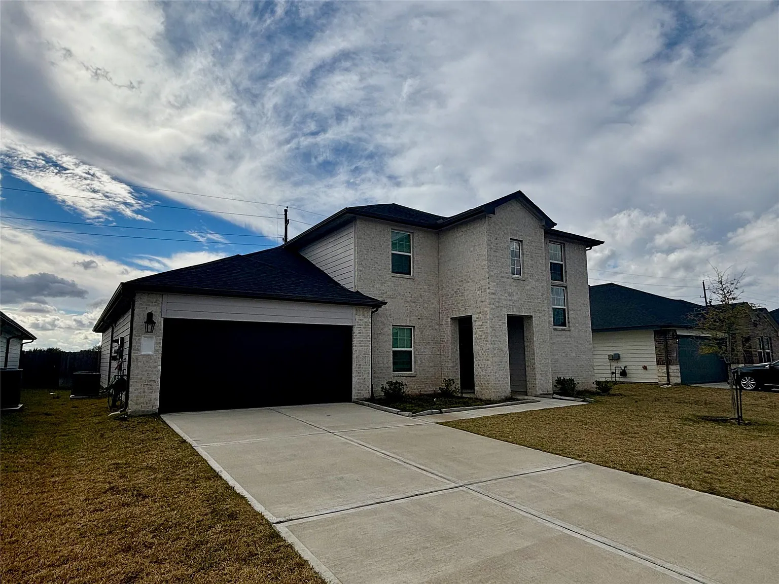 4 bed, 3.0 bath, 3028 sqft, $2,800 — Photo 2