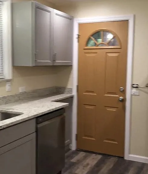 929 Jancey St #1 — Photo 3