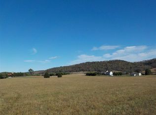 76 Mountain Dean Ln, Middlebrook, VA 24459