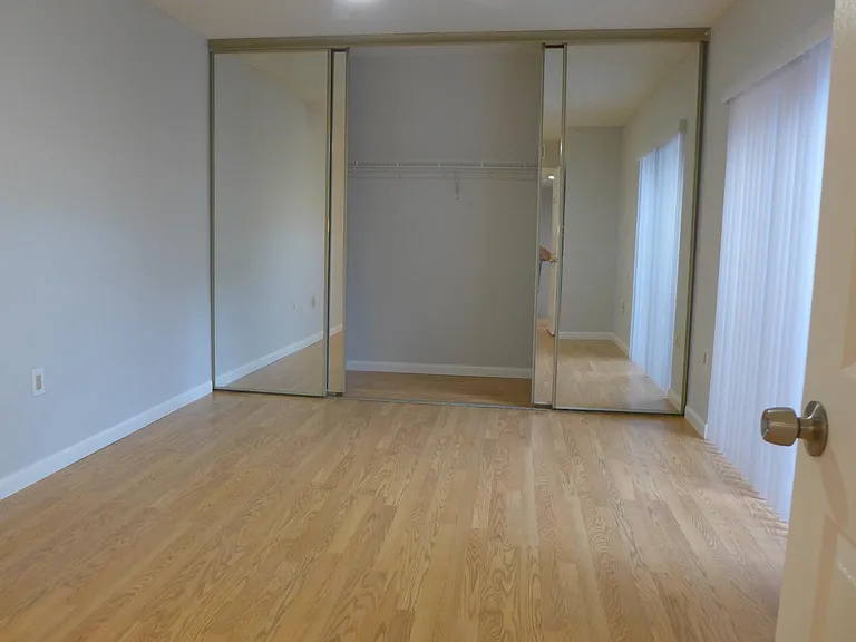 2708 12th Ct — Photo 16