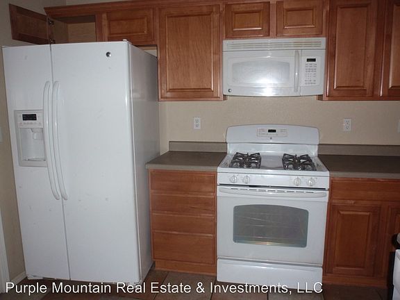 3rd image of 5480 Sombra Azul St