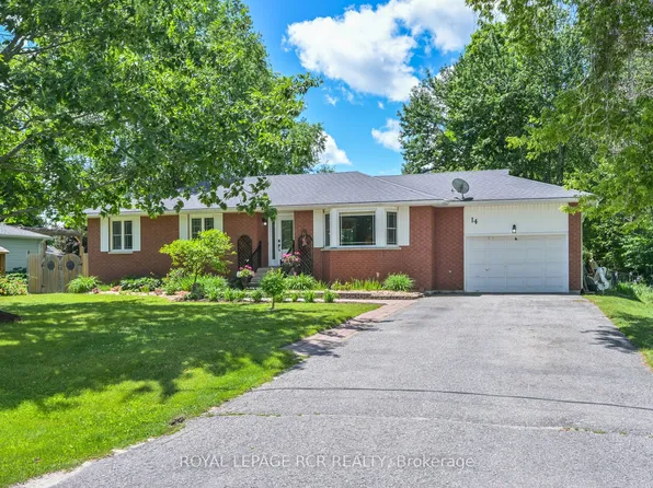 14 Clarendon St, Clearview, ON L0M 1N0