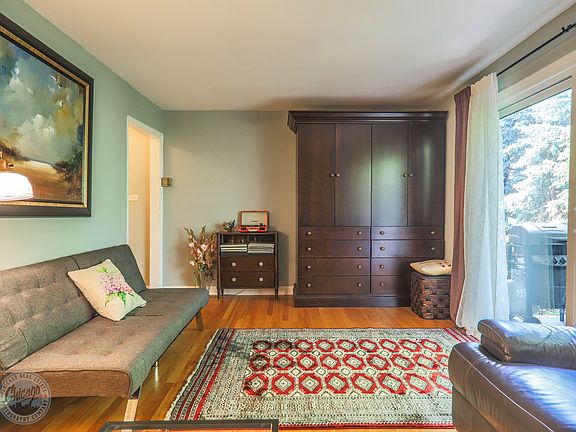 3rd image of 10110 Old Orchard Ct #204
