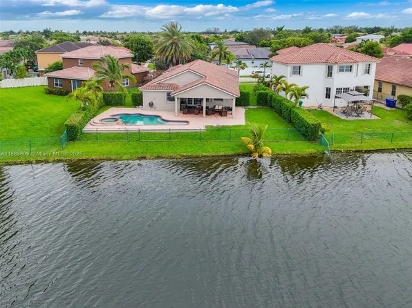 5250 SW 134th Ave, Miramar, FL 33027