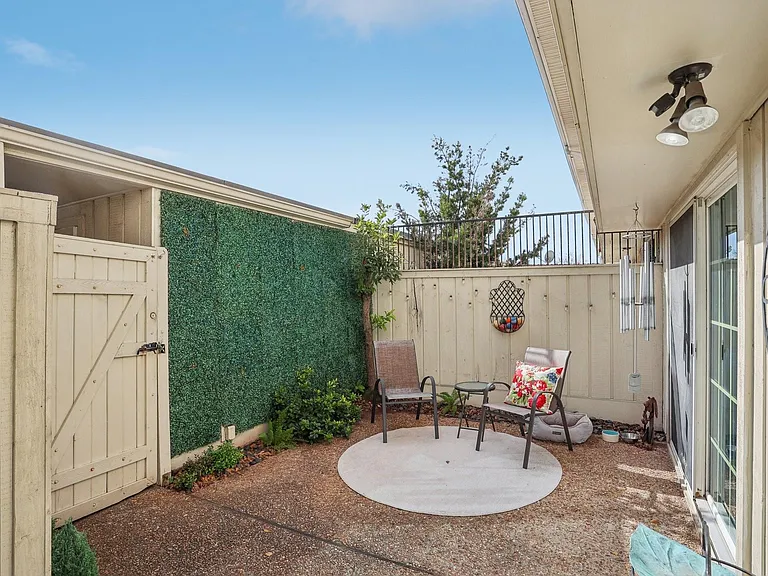 6355 Del Monte Dr #64 — Photo 20