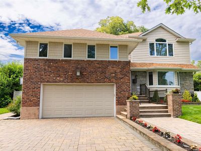 853 Pepperidge Road, Westbury, NY, 11590