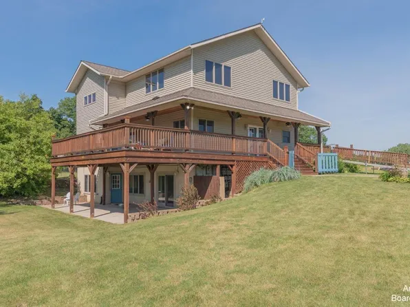 12322 McCollum Rd, Clinton, MI 49236