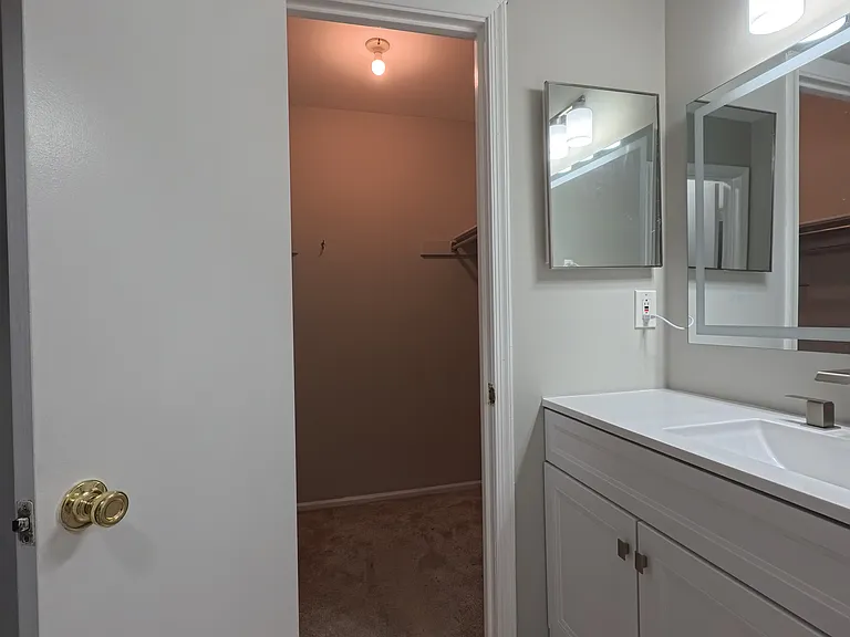 621 Ivy League Ln — Photo 21