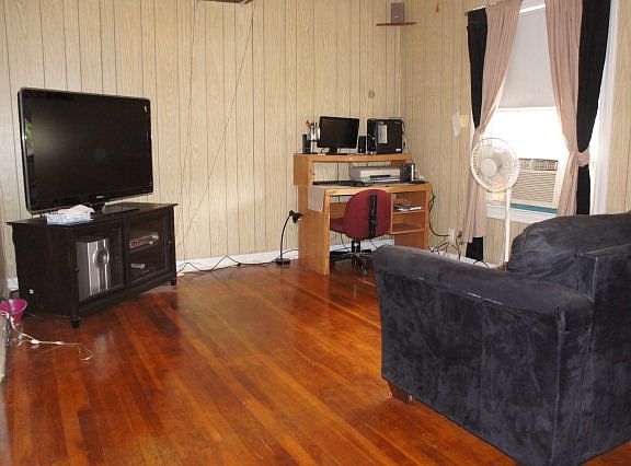 2nd image of 618 Barbara Dr