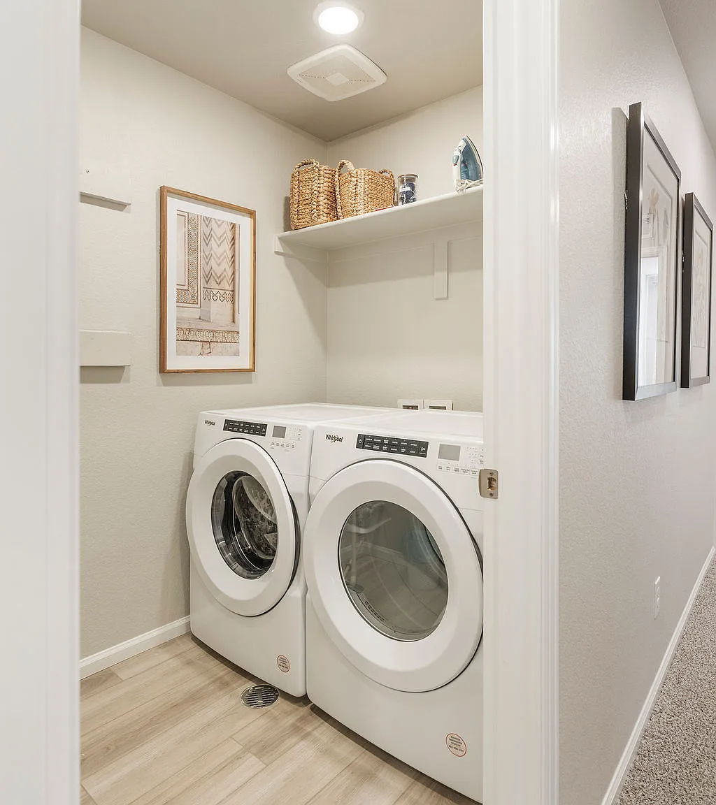 3 bed, $4,200 — Photo 4
