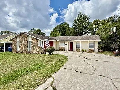 1114 S Pearl St — Photo 5