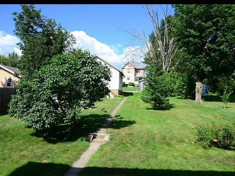 740 Allison Ave — Photo 7