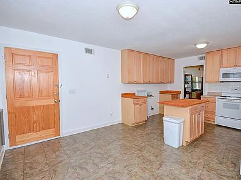 1700 Dalloz Rd #B — Photo 11