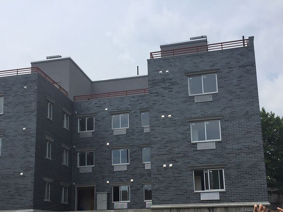 2nd image of 31-36 47th St #1B