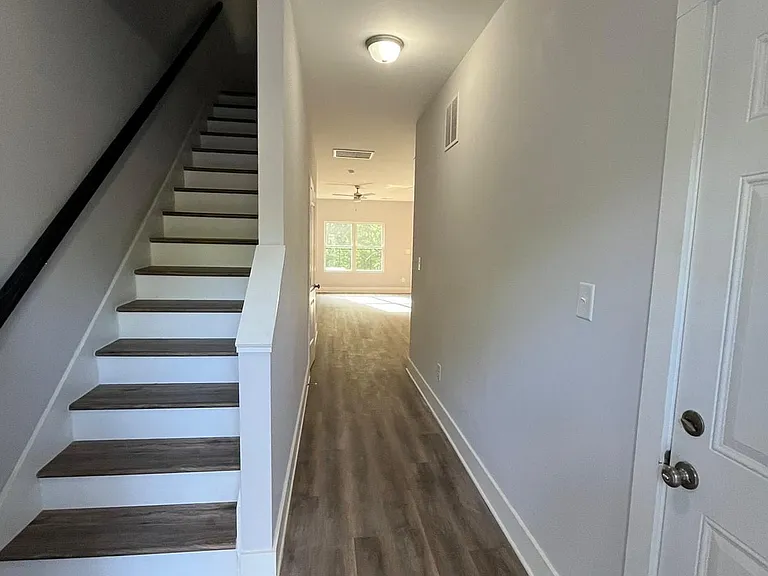 1042 McLain Rd — Photo 20