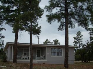 3358 Panorama Dr, Overgaard, AZ 85933