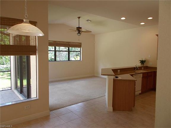 4th image of 25335 Catskill Dr