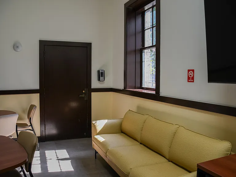NP Hotel — Photo 9