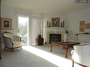 4th image of 700 Crownwood Ct