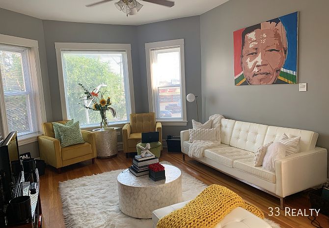 2nd image of 2416 N Avers Ave #1