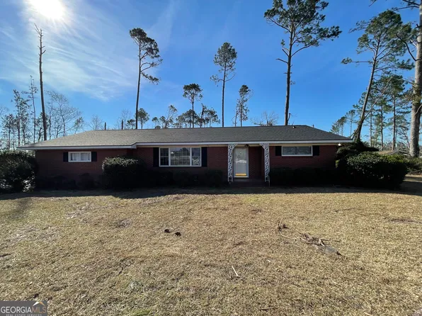 237 Burketts Ferry Rd, Hazlehurst, GA 31539