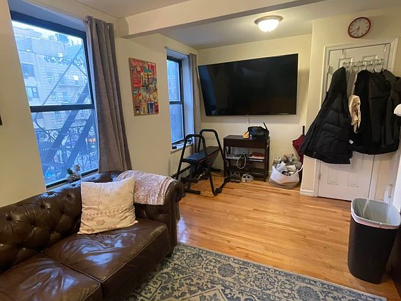 4th image of 231 1st Ave APT 3