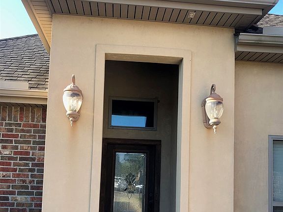 2nd image of 115 Acadian Garden Blvd