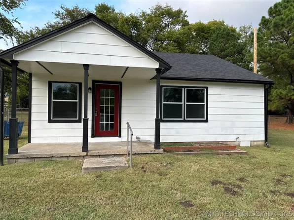 502 E Hazen Ln, Fort Gibson, OK 74434