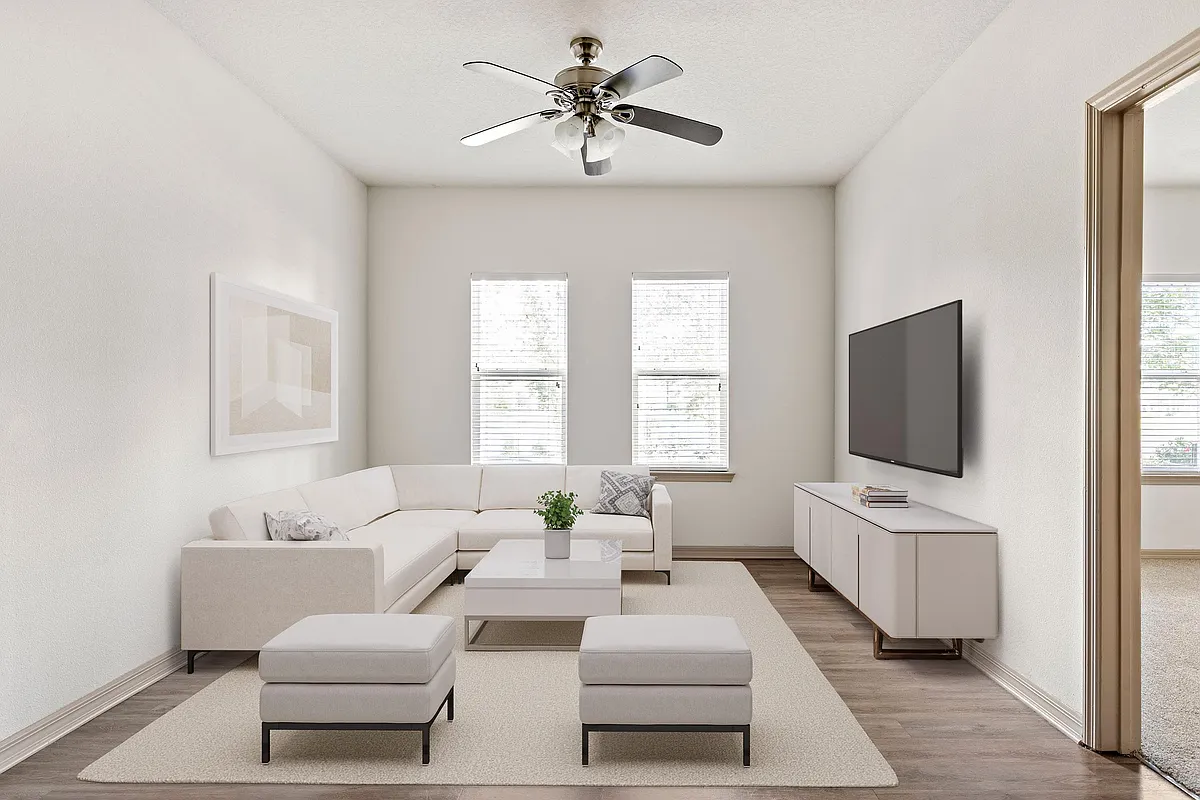 Building Photo - Lakeline at Bartram Park