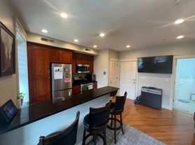 469 Hanover St, Boston, MA