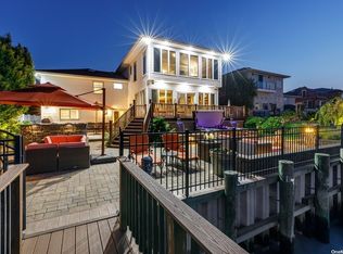 2921 Shore Dr, Merrick, NY 11566