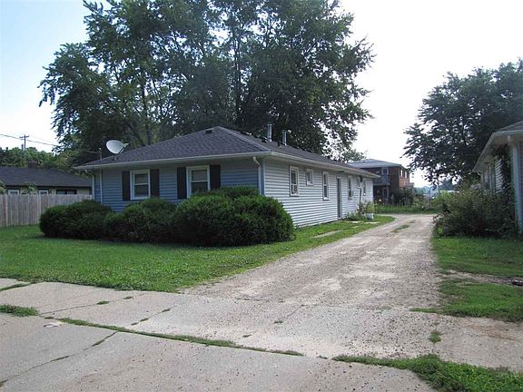3rd image of 821-823 Fairmont Ave