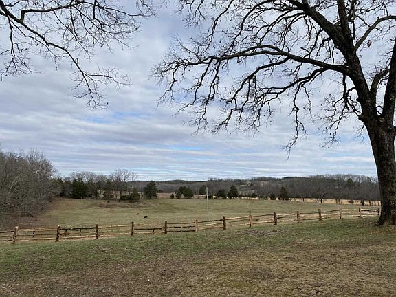 4th image of 1100 County Road 4800