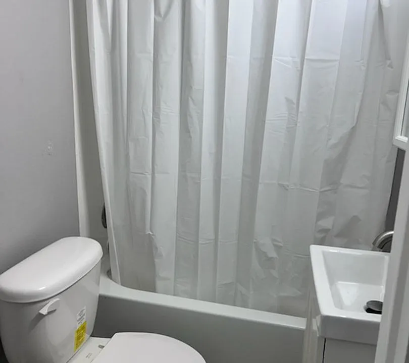 110 Center Ave #112