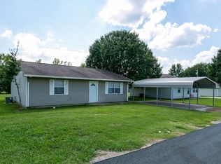 604 W Johnson St, Stilwell, OK 74960