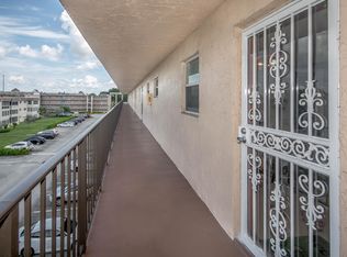 Lakeside Village, Palm Springs, FL 33461