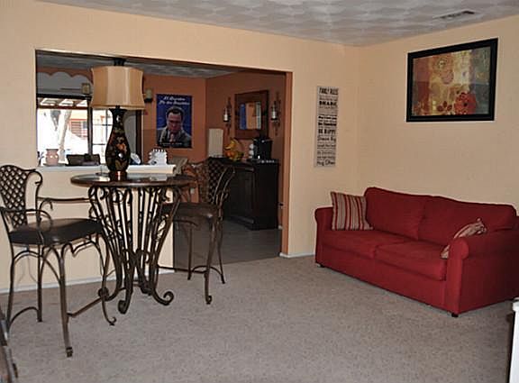 4th image of 2517 Northview Dr