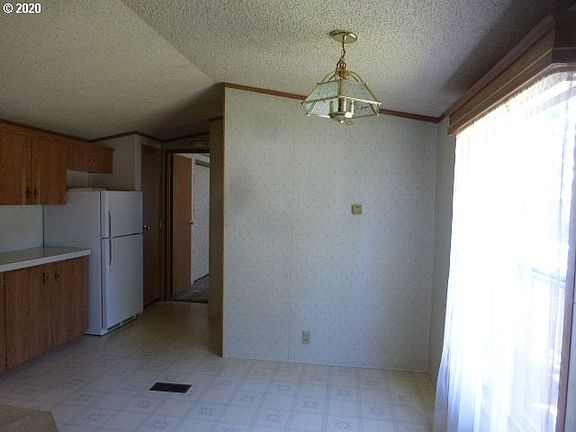 4th image of 10400 NE 72nd Ave Unit 15