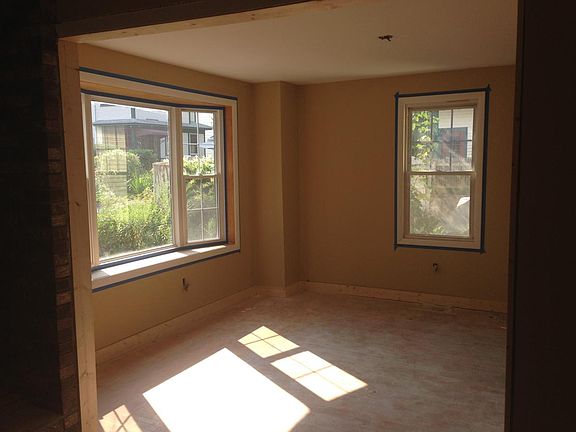 5th image of 21 Seminole Ave