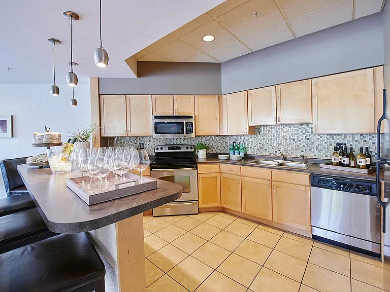 Longfellow Room (kitchen)